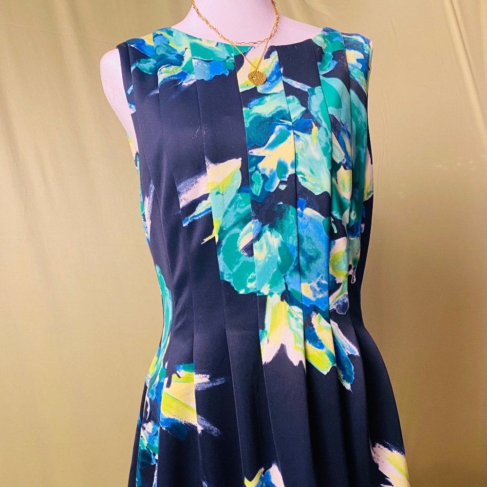 Vince Camuto Dress Womens 10 Navy Floral Fit Flare Pleated Sleeveless Midi